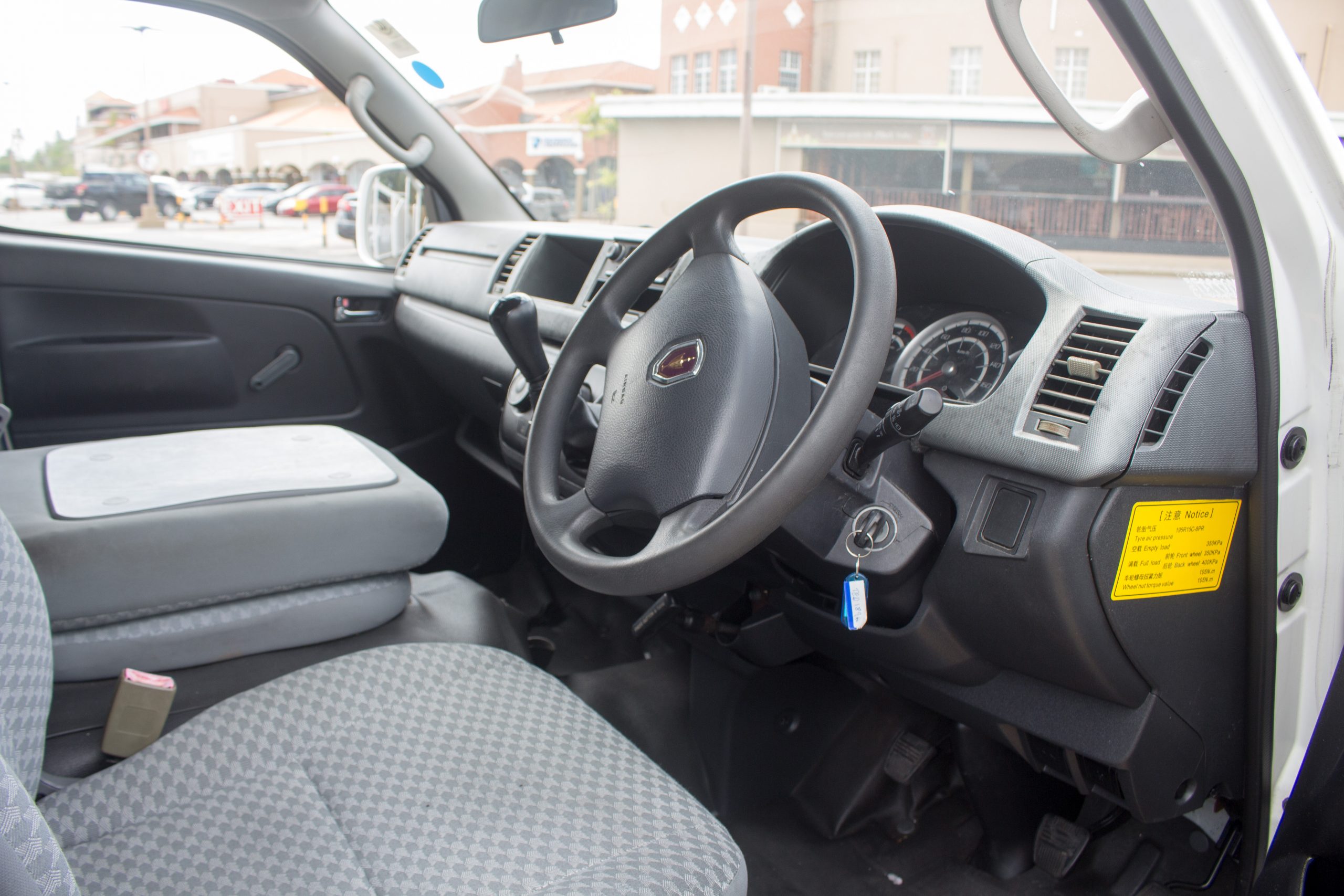 TED 2020 White Jinbei Panel van