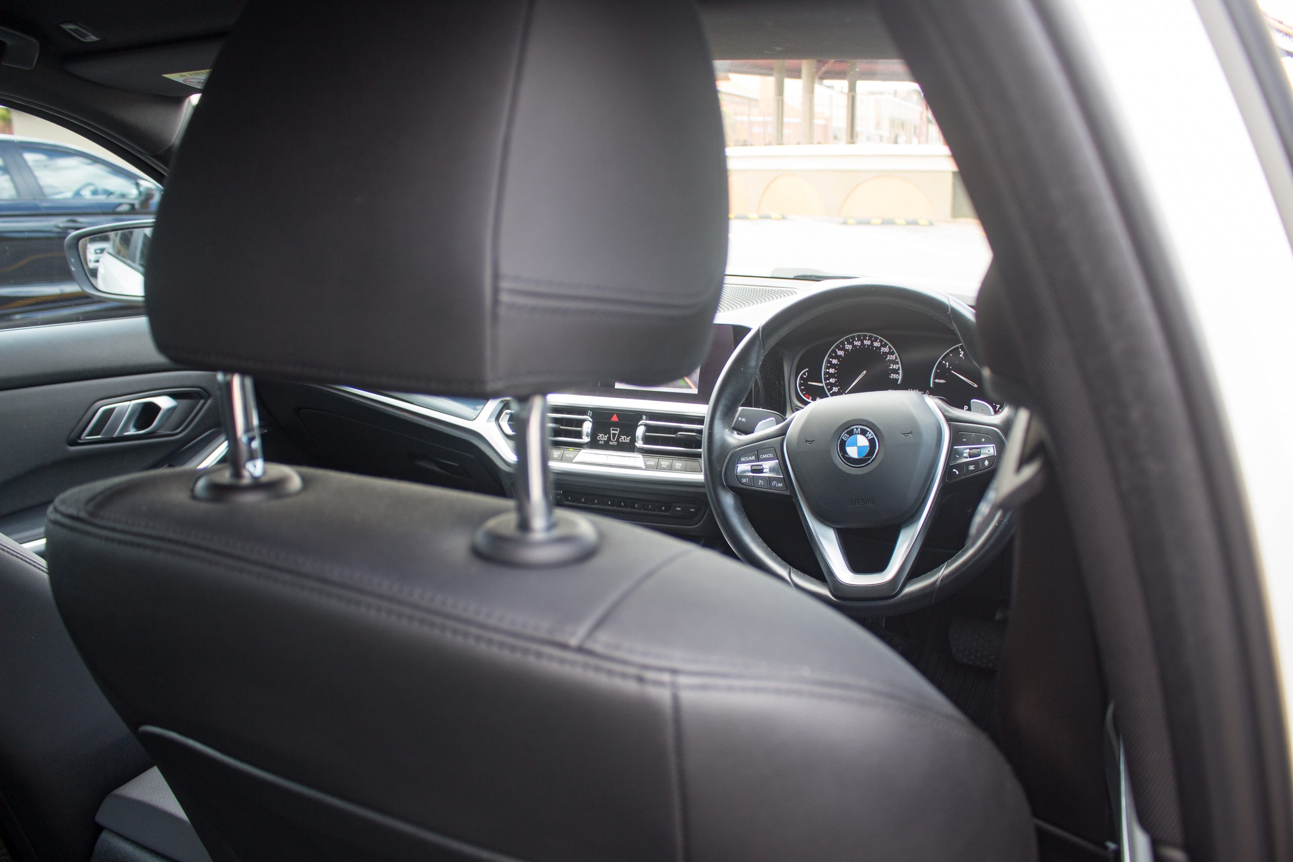 PEA 2020 White BMW 320i