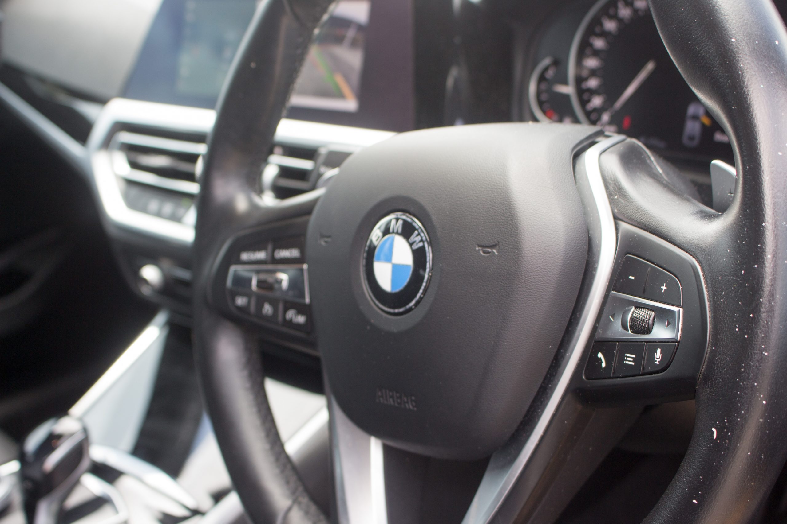 PEA 2020 White BMW 320i