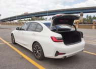 PEA 2020 White BMW 320i