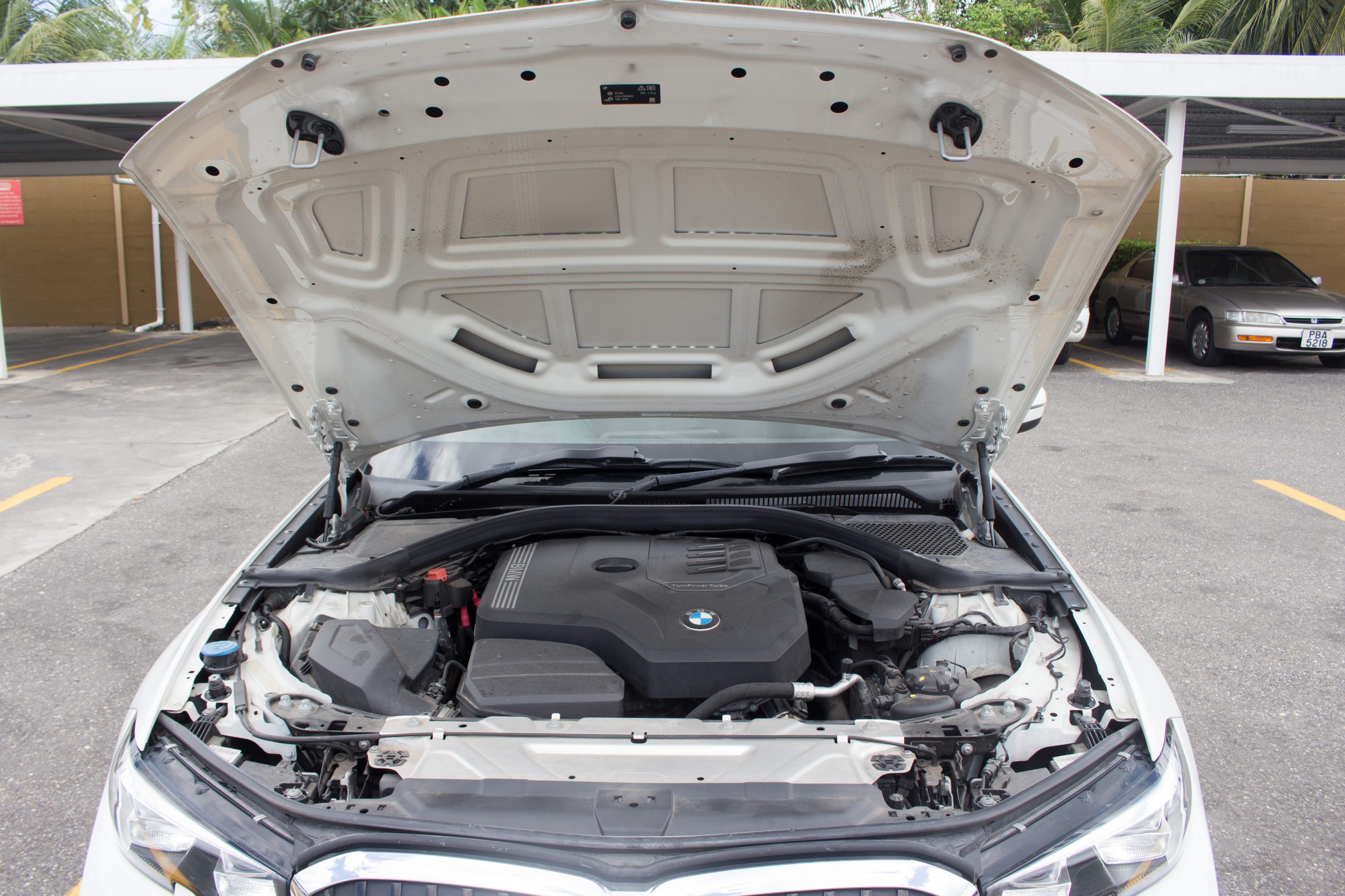PEA 2020 White BMW 320i