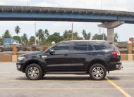 PEC 2019 Black Ford Everest