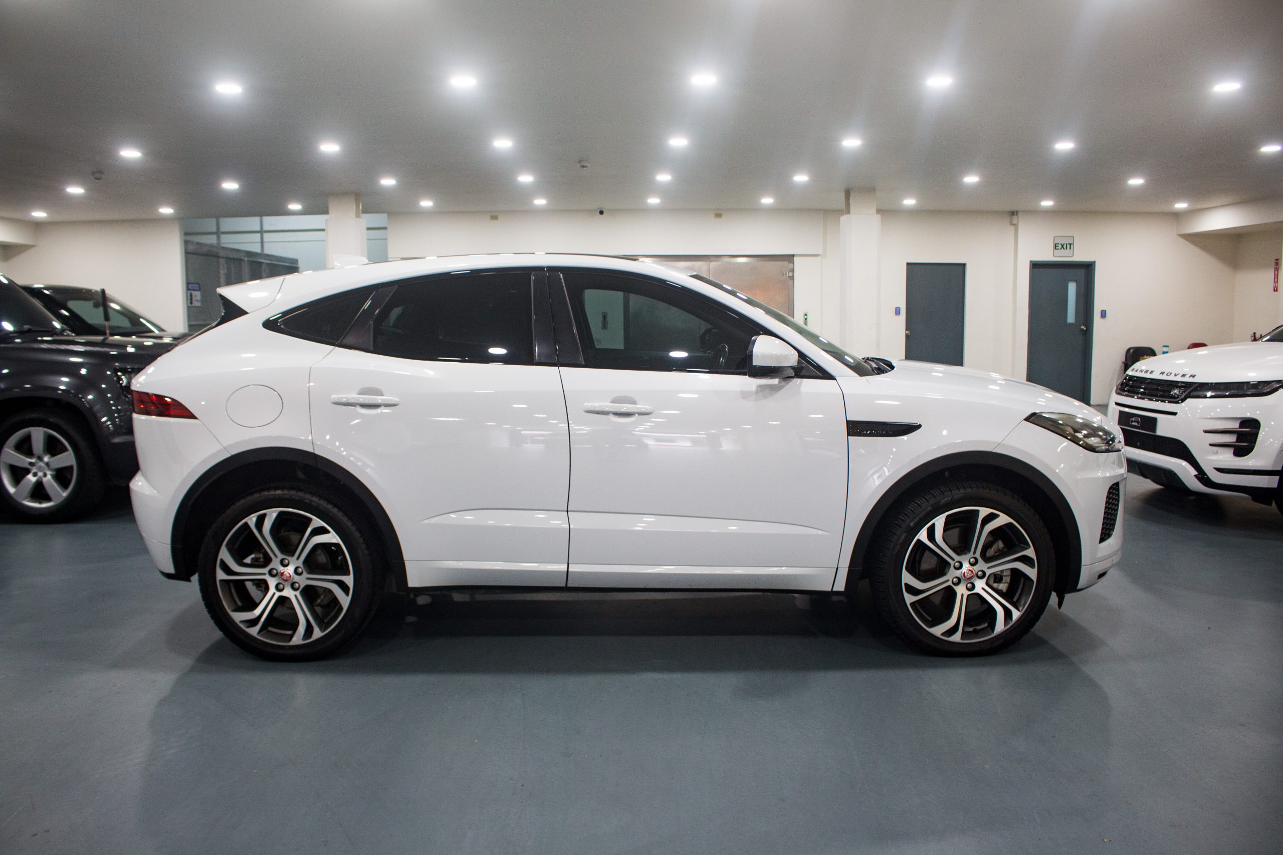 PDU 2018 White Jaguar E Pace