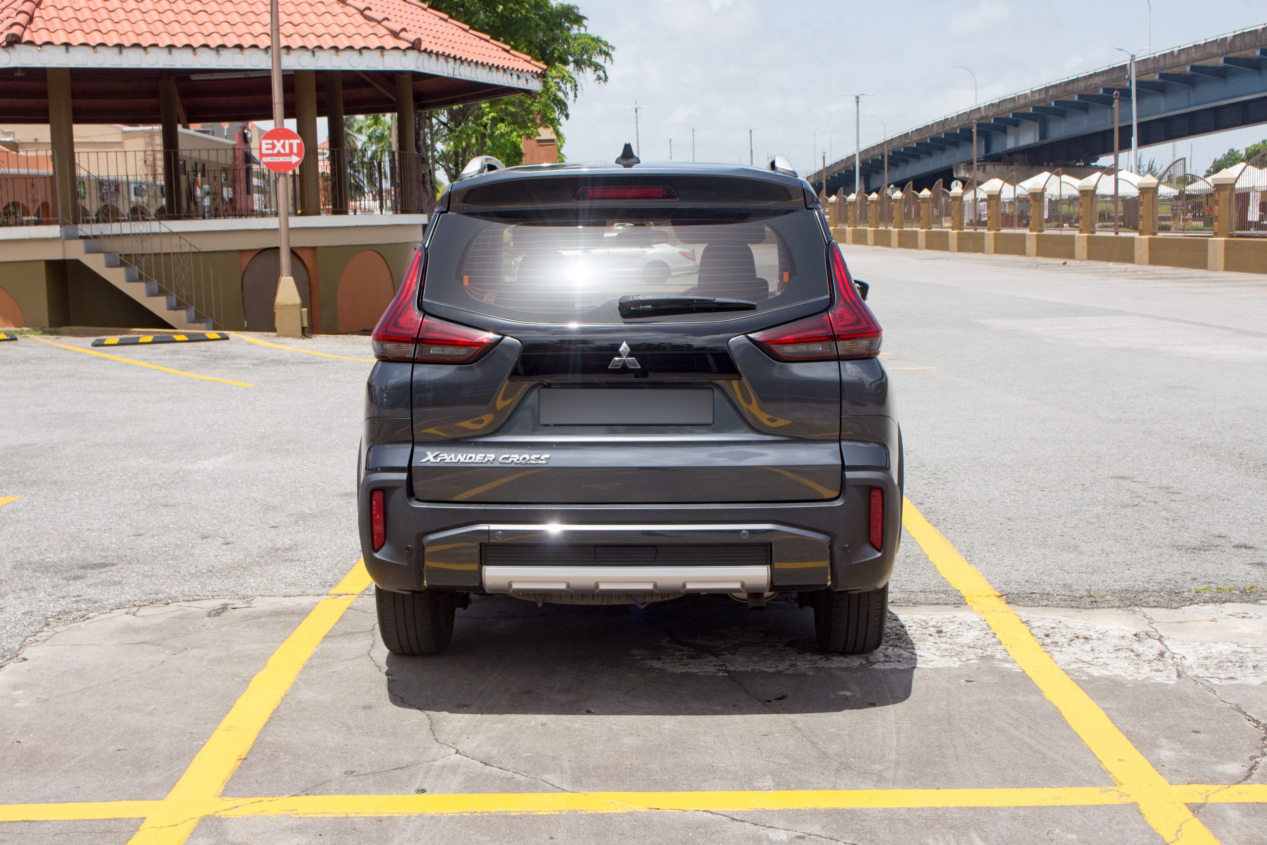 PED 2022 Grey Mitsubishi Xpander Cross