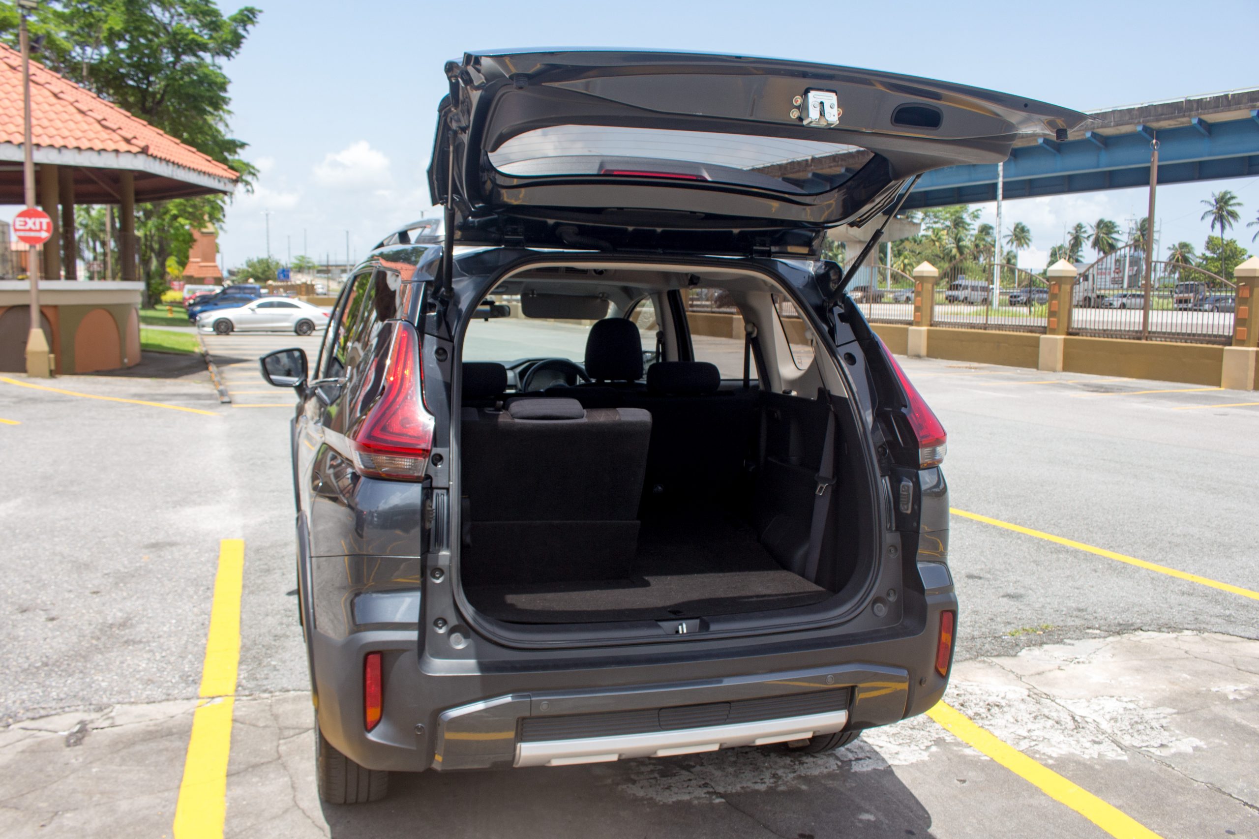 PED 2022 Grey Mitsubishi Xpander Cross
