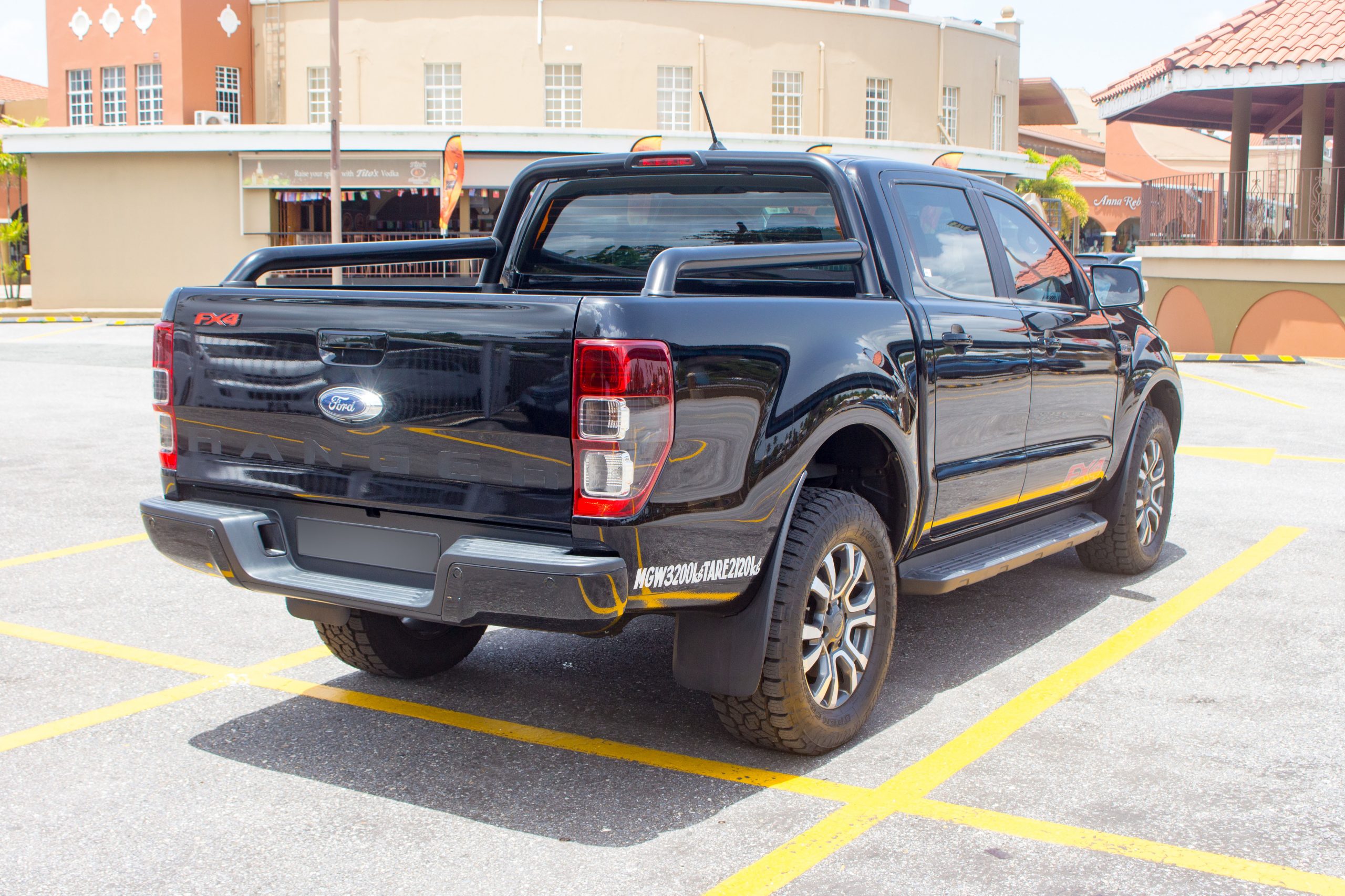 TED 2022 Black Ford Ranger FX4