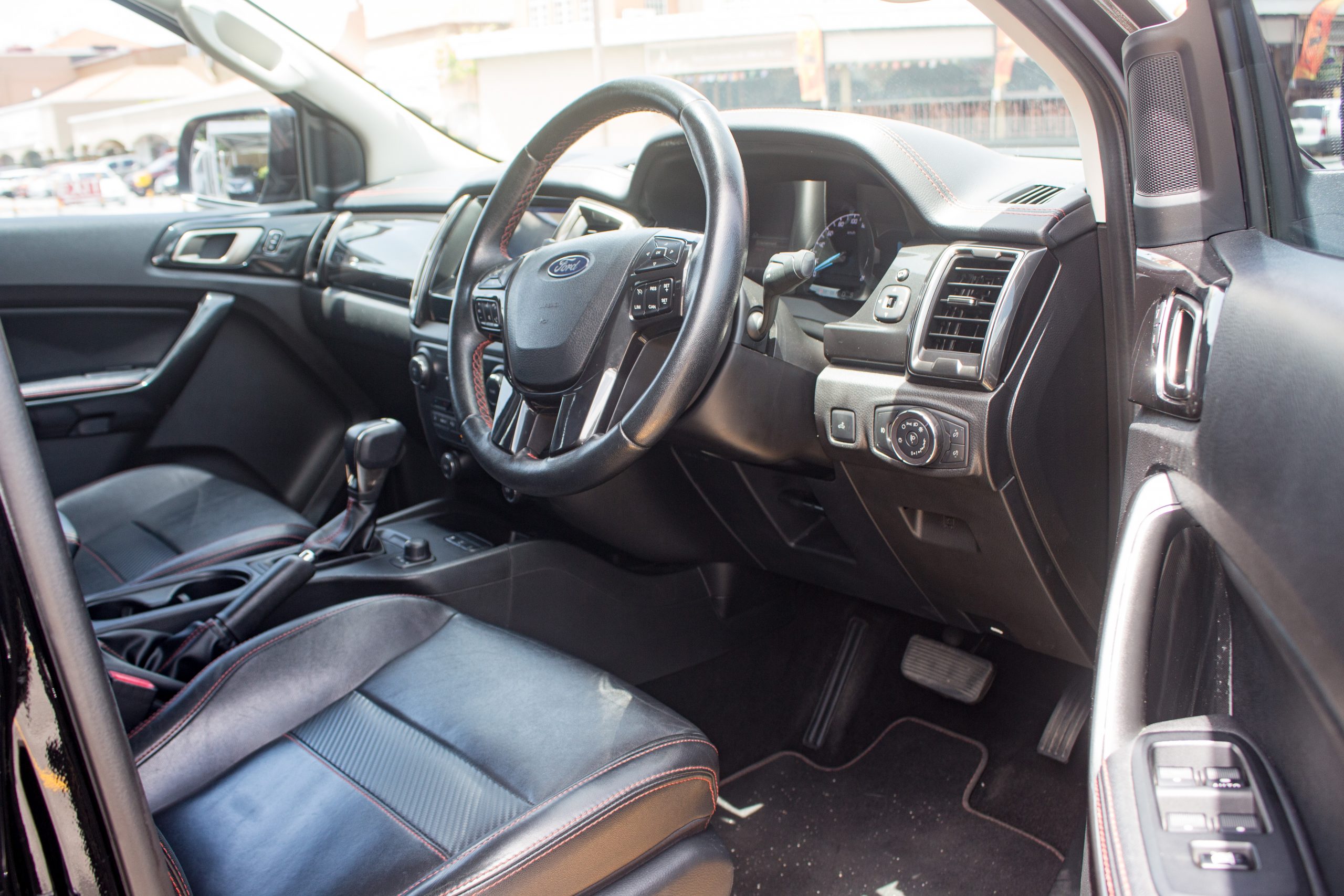 TED 2022 Black Ford Ranger FX4