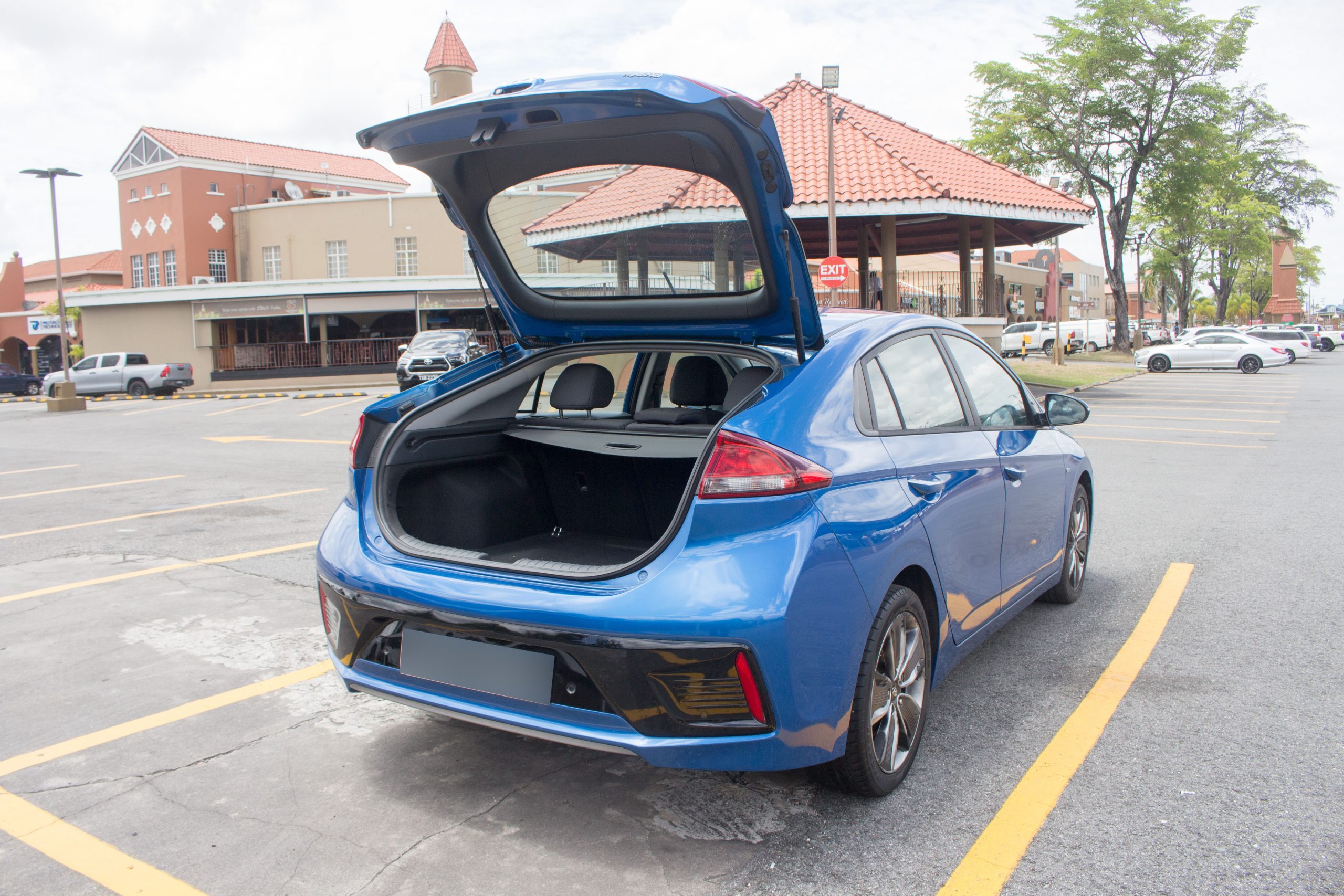 PDT 2018 Blue Hyundai Ioniq