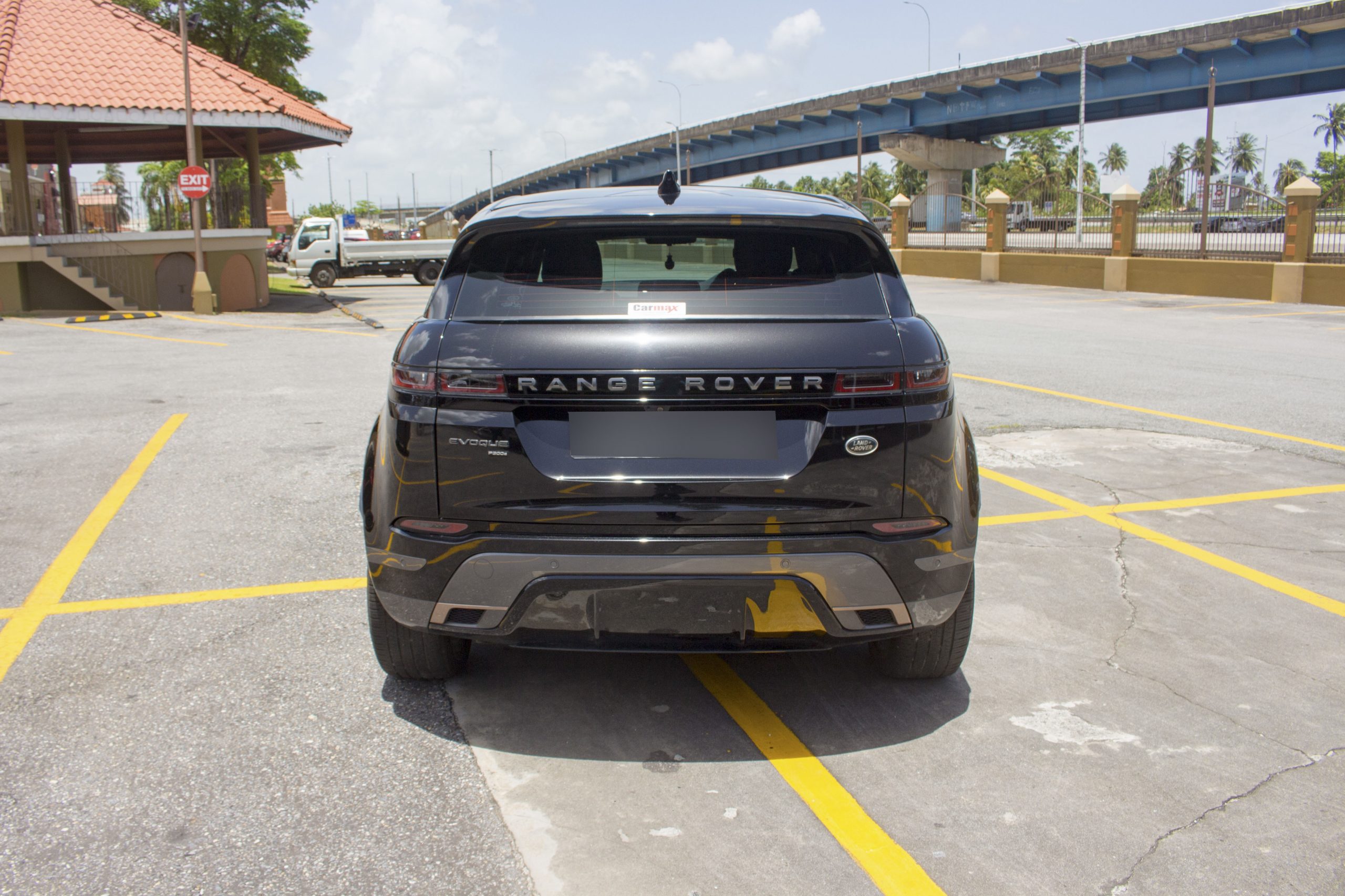 PEB Black 2021 Range Rover Evoque