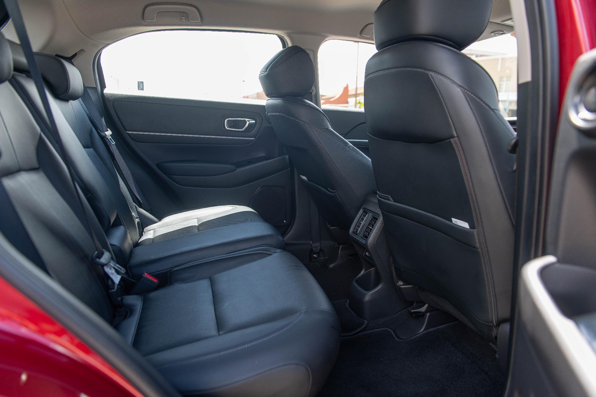 PEG 2024 Red Honda HR-V