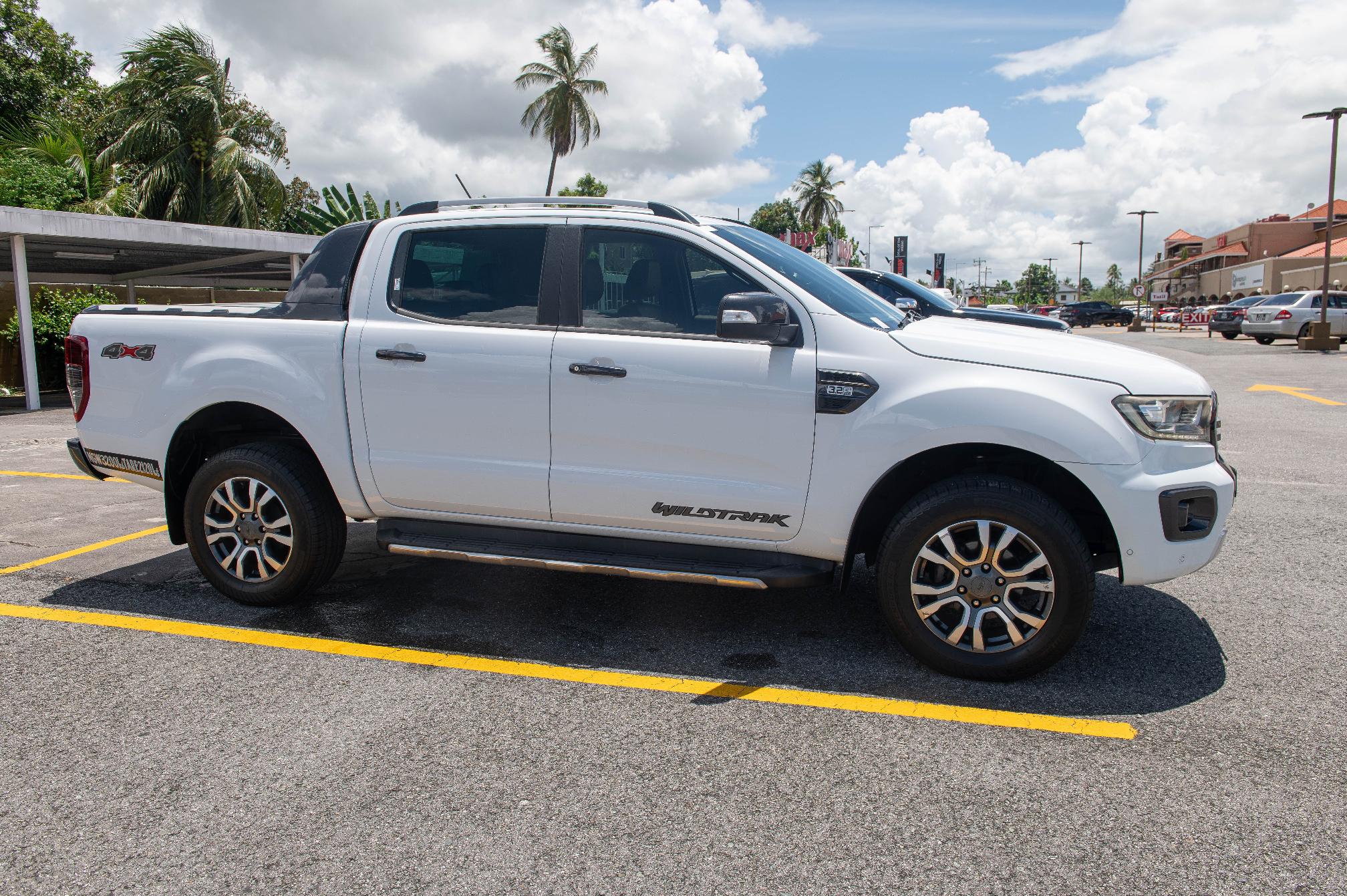 TDY 2020 White Ford Wildtrak