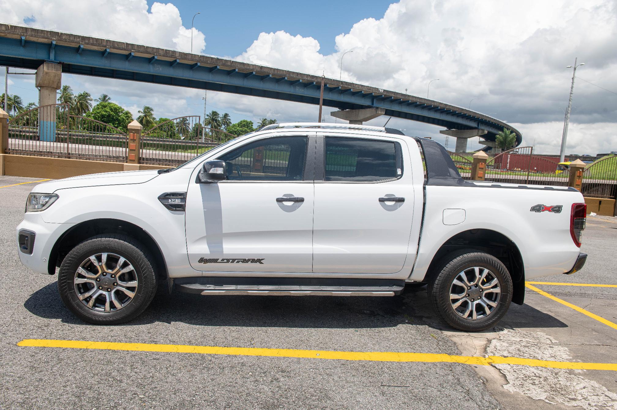 TDY 2020 White Ford Wildtrak