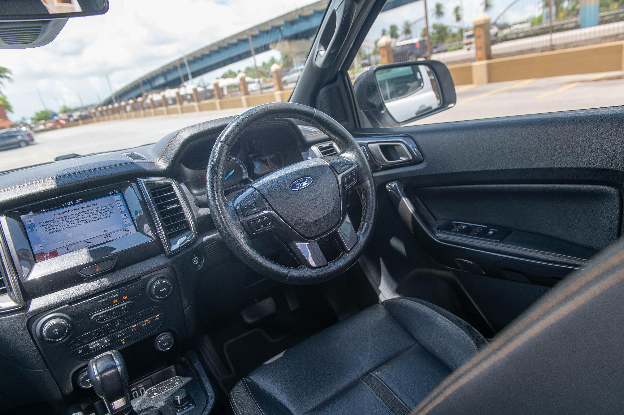 TDY 2020 White Ford Wildtrak